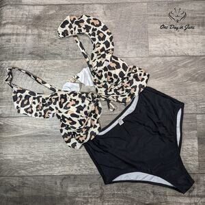 ODIJ Ruffle Cut Out One Piece Swimsuit Size L